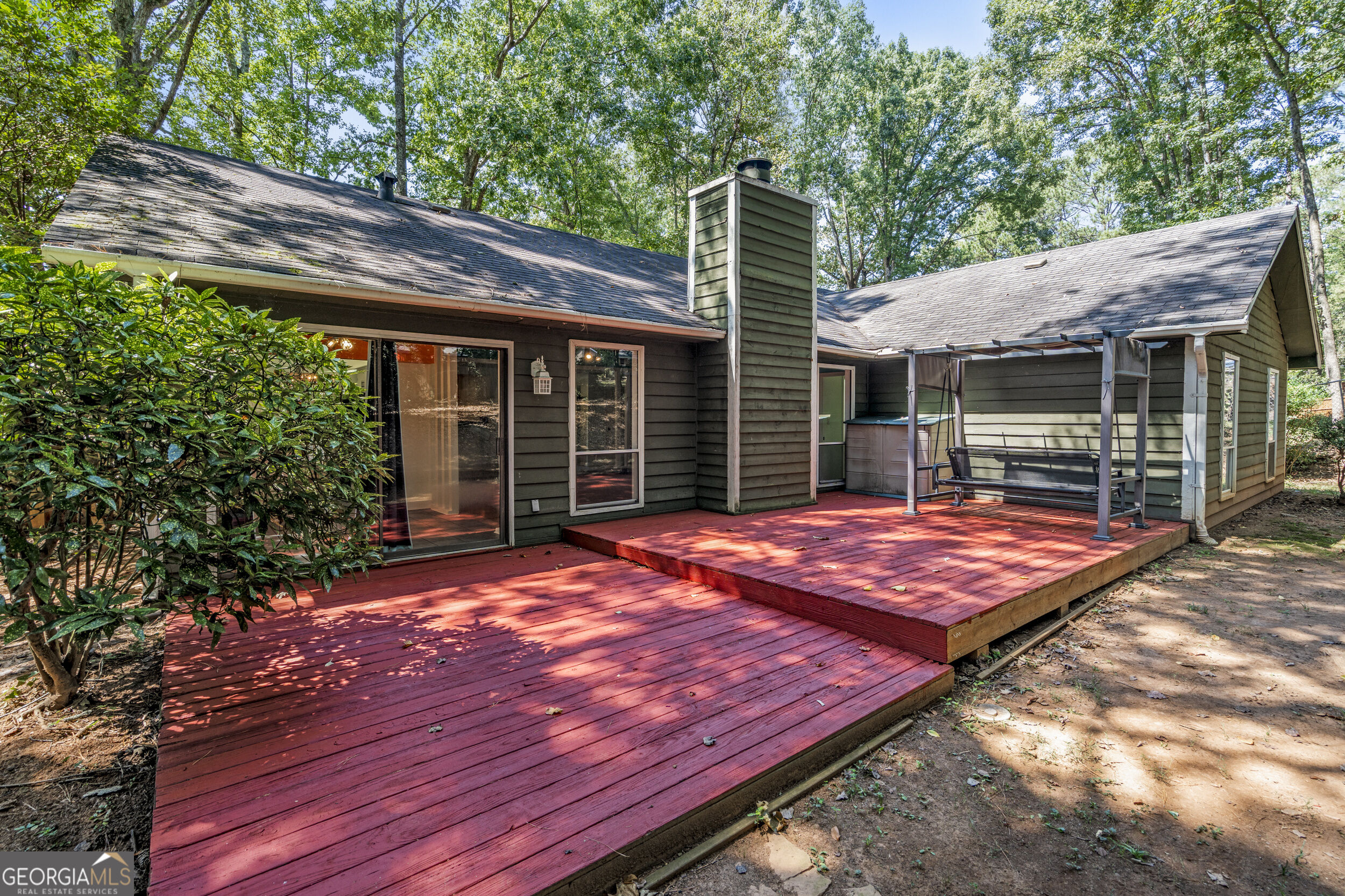 717 Pebble Creek Drive Property Photo 4