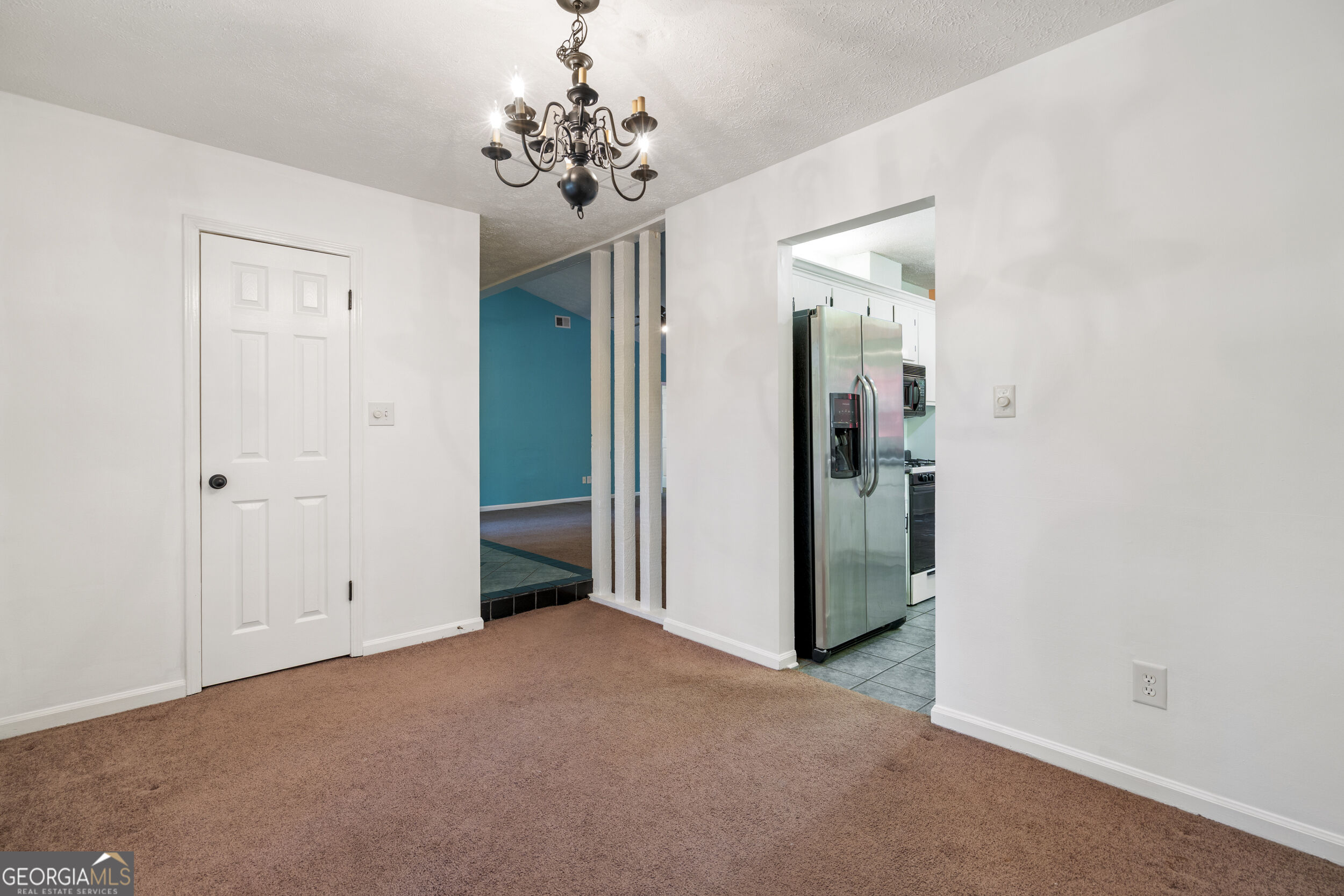 717 Pebble Creek Drive Property Photo 18