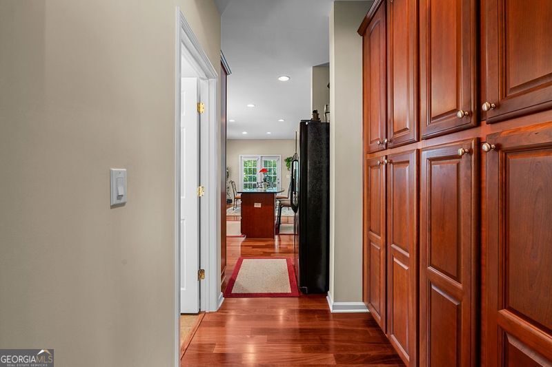 15 Stonebridge Boulevard Property Photo 8
