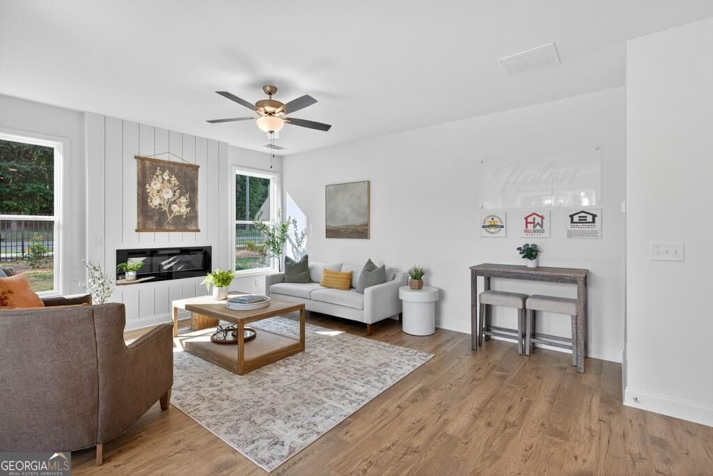 169 Windsor Park Court Property Photo 4