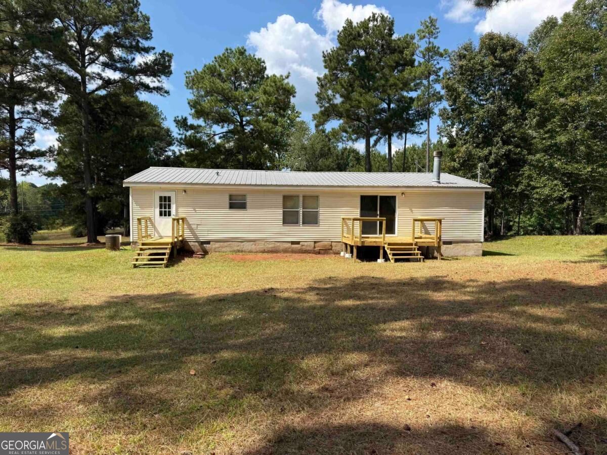 164 Edgewater Drive Property Photo 3