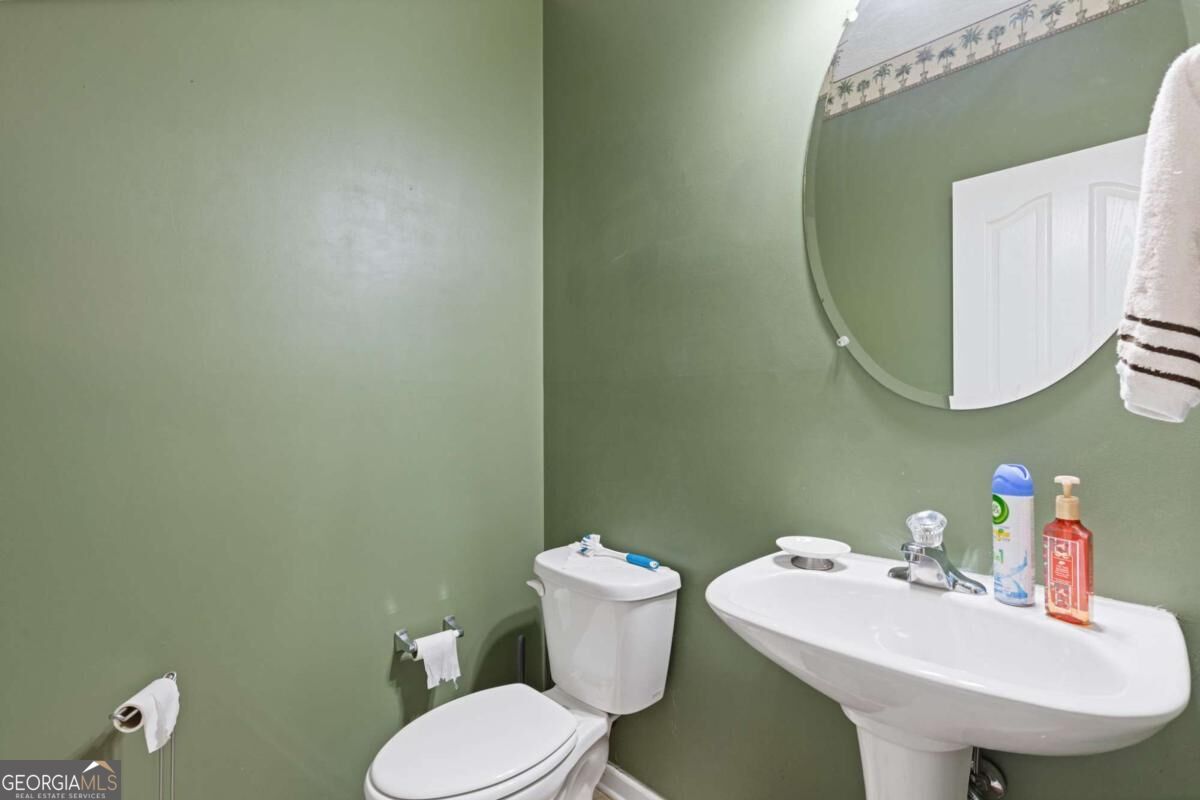 951 Pike Forest Drive Property Photo 6