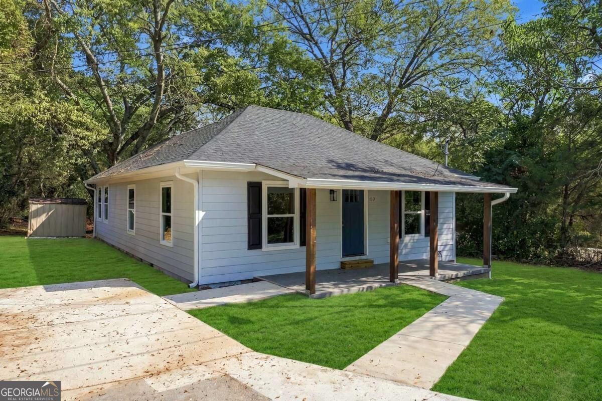 419 Marietta Street Property Photo 3