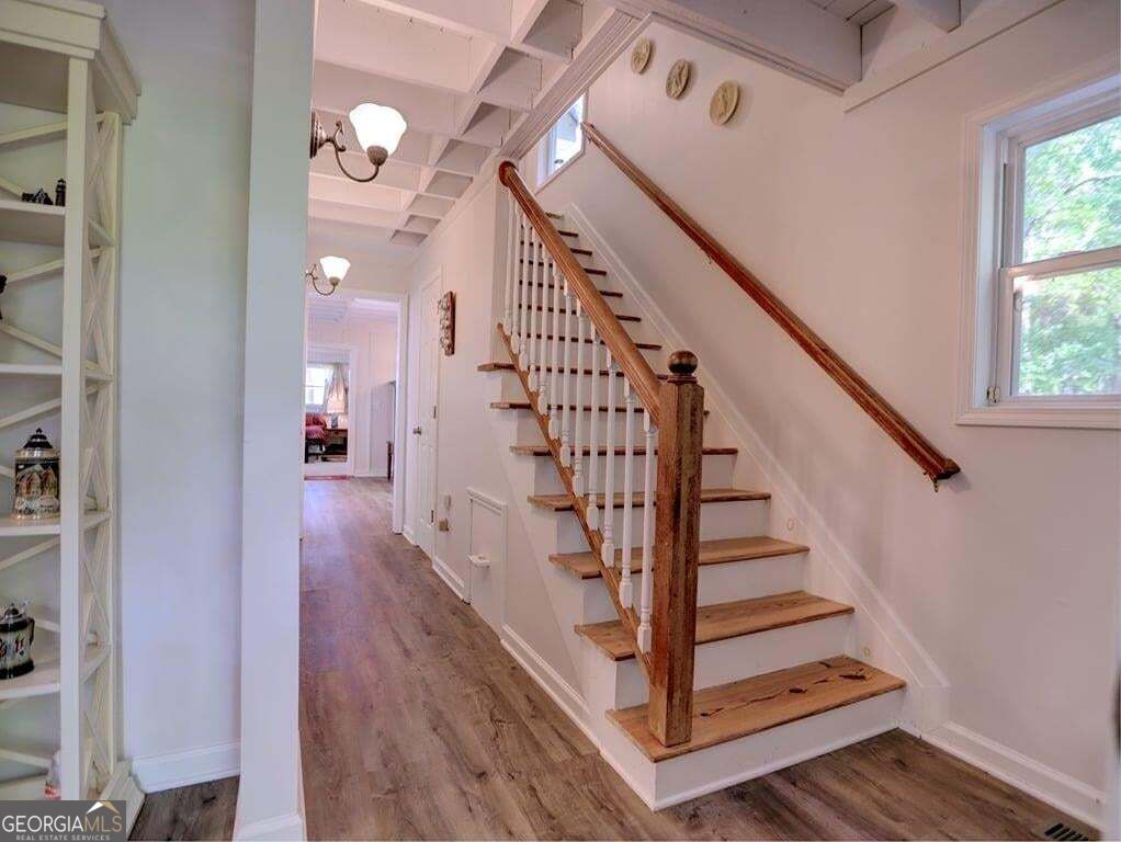 91 Woodland Way Property Photo 6