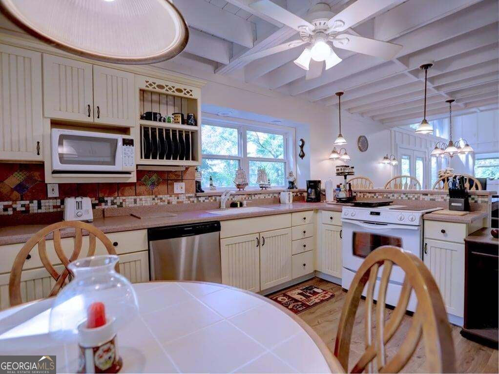 91 Woodland Way Property Photo 14