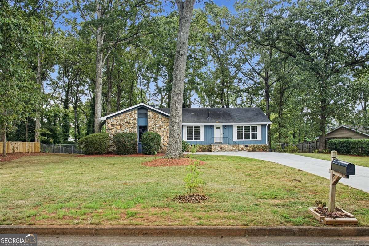 223 Shiloh Run Nw Property Photo 1