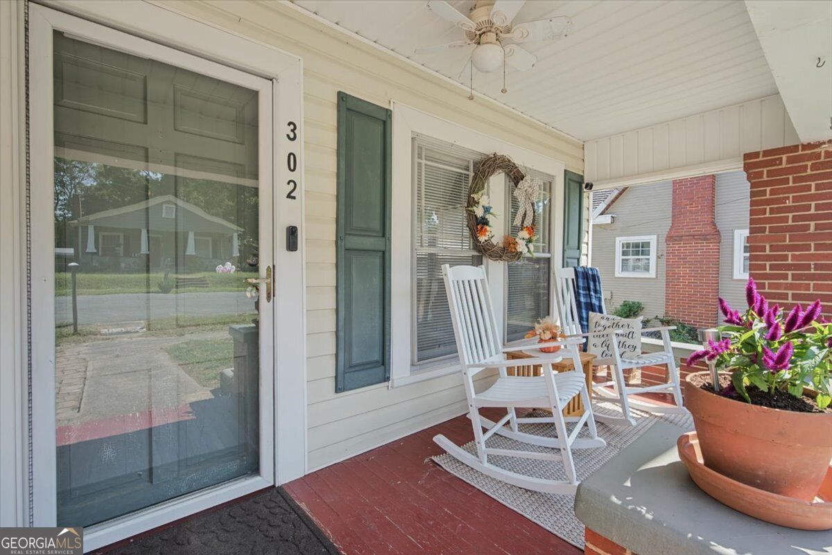 302 Hampton Street Property Photo 7