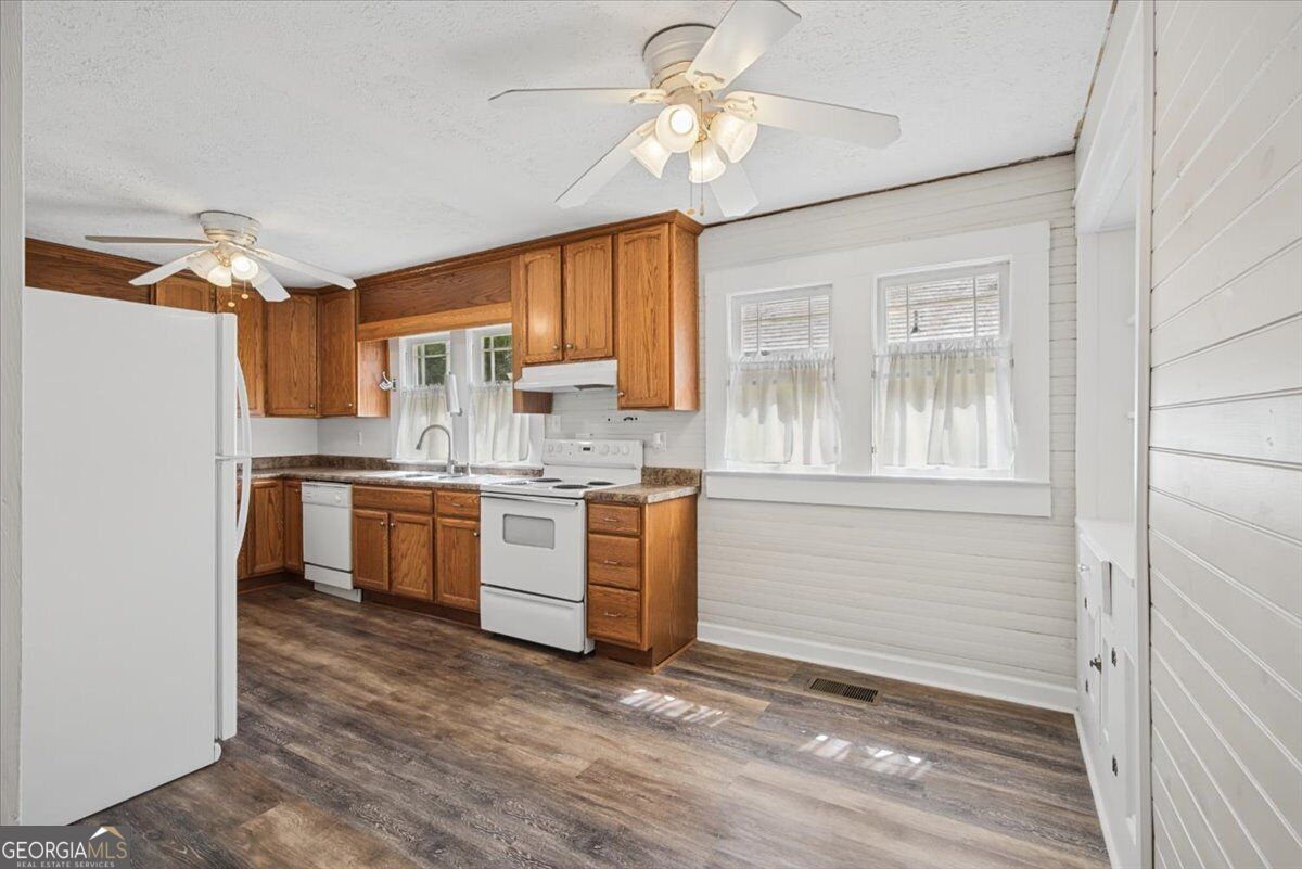 302 Hampton Street Property Photo 13