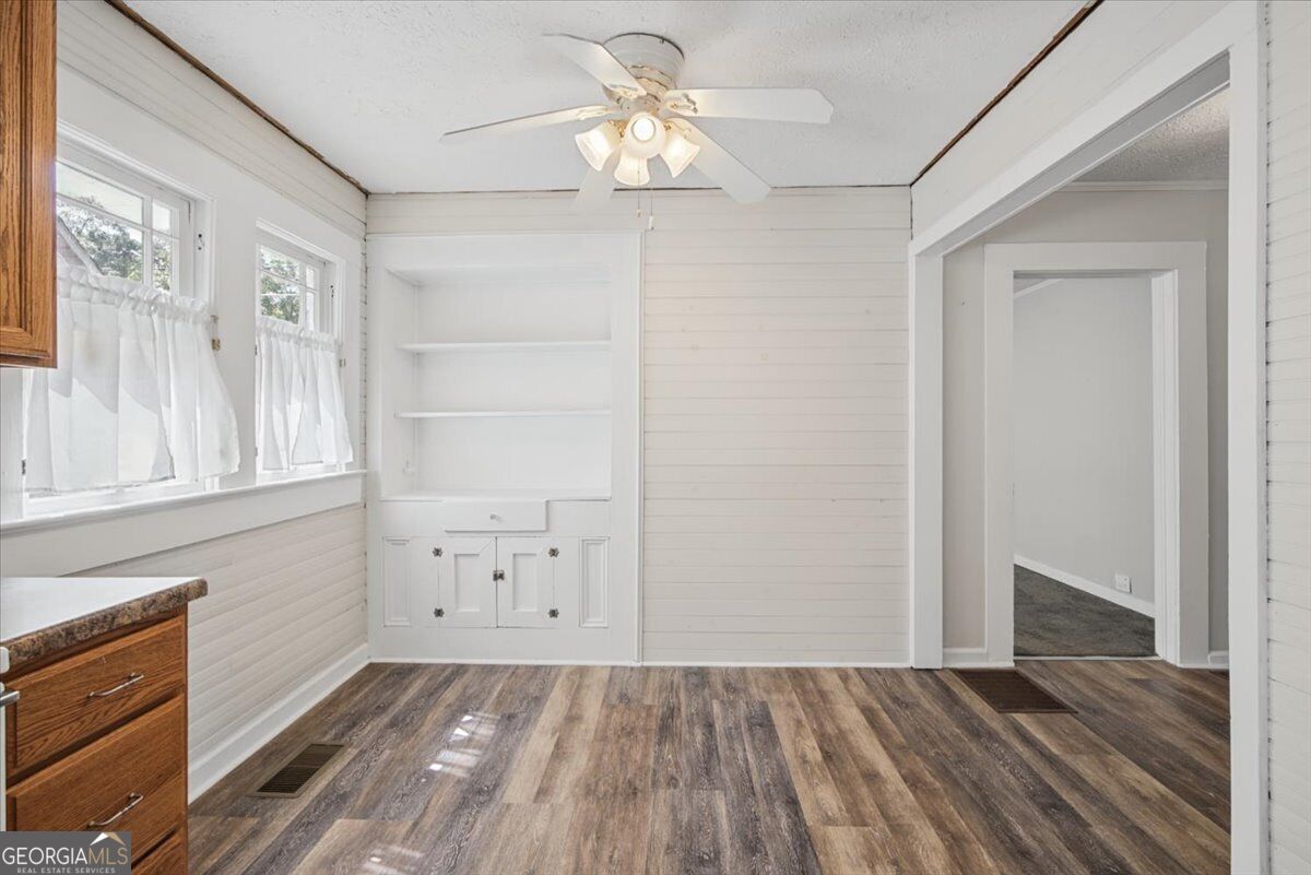 302 Hampton Street Property Photo 14