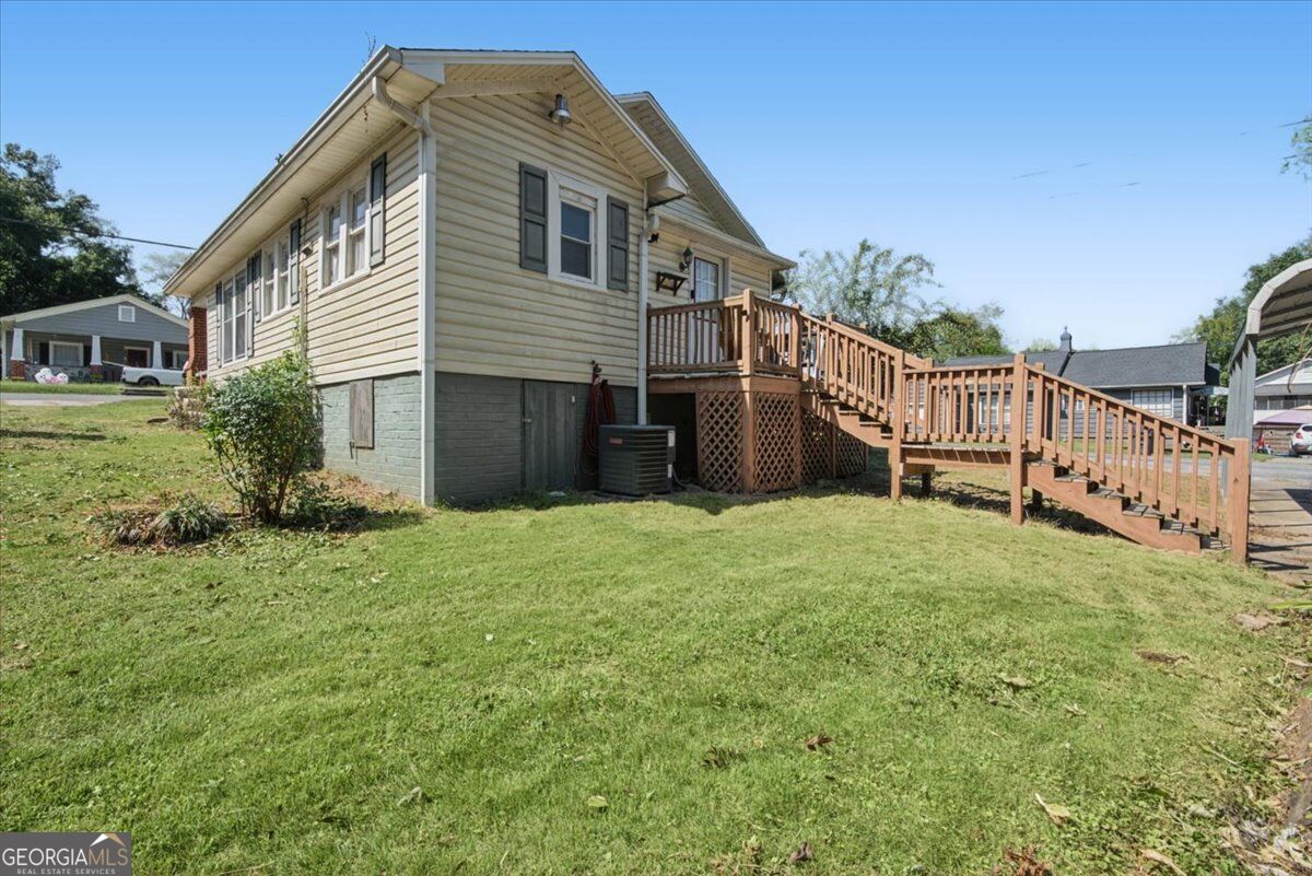 302 Hampton Street Property Photo 32