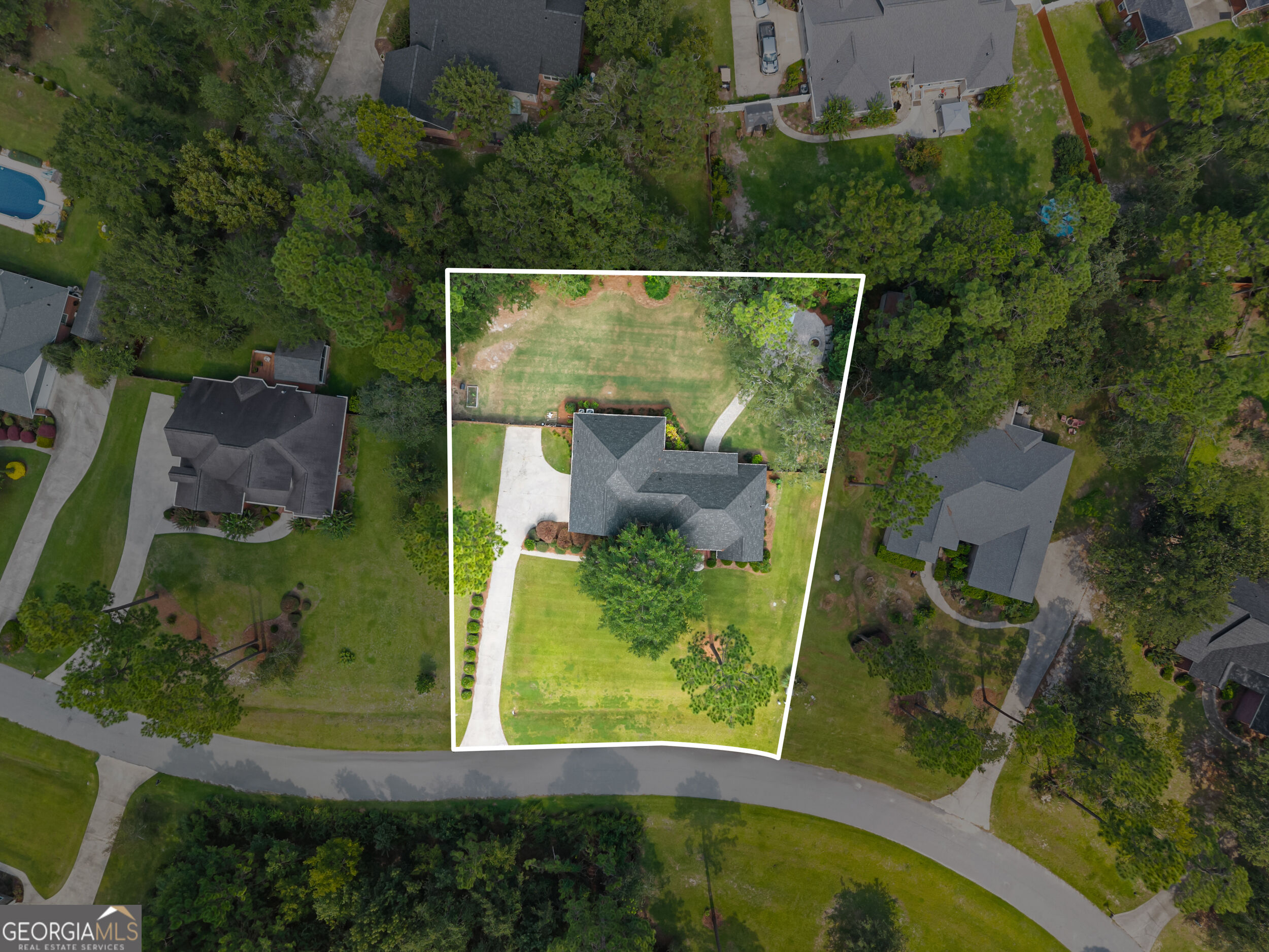 709 Tennessee Walk Property Photo 2