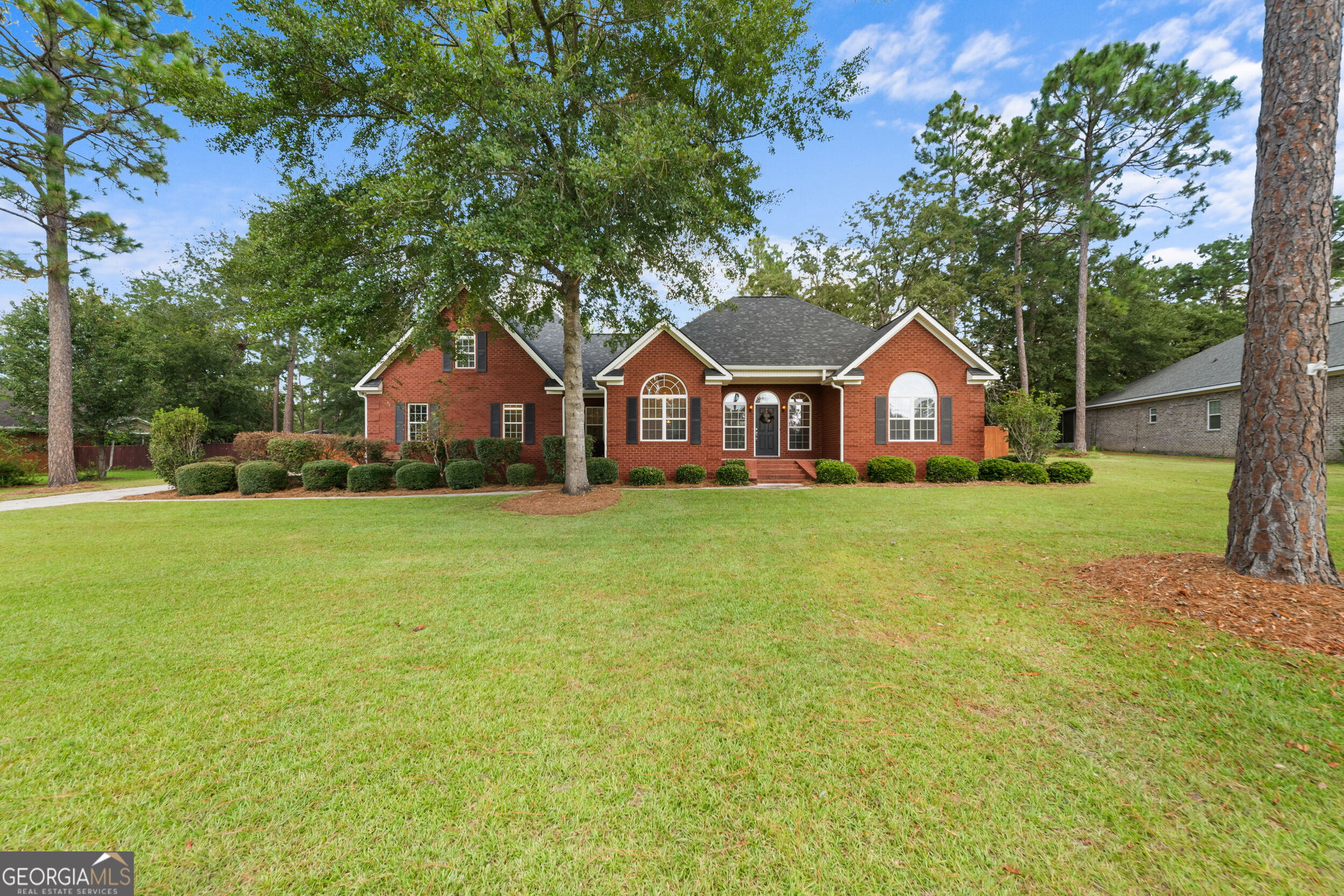 709 Tennessee Walk Property Photo 4