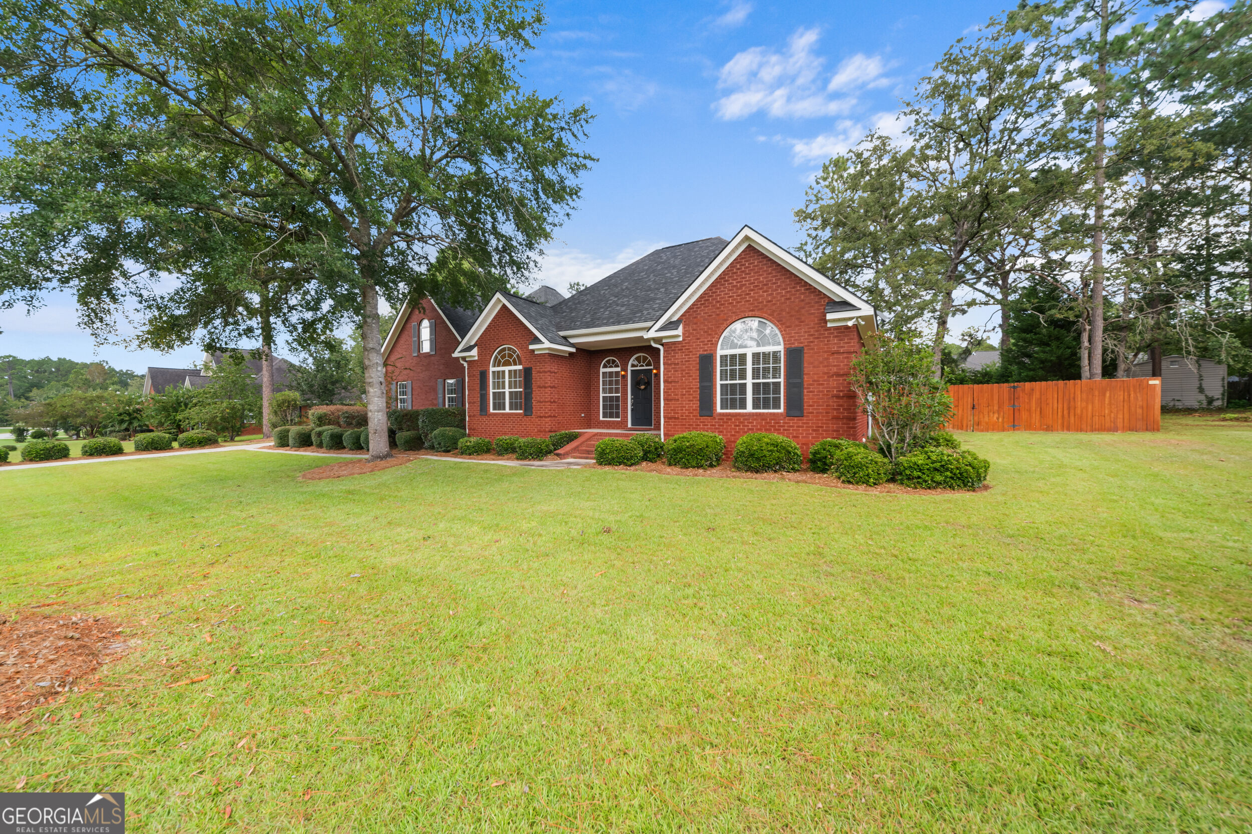 709 Tennessee Walk Property Photo 5