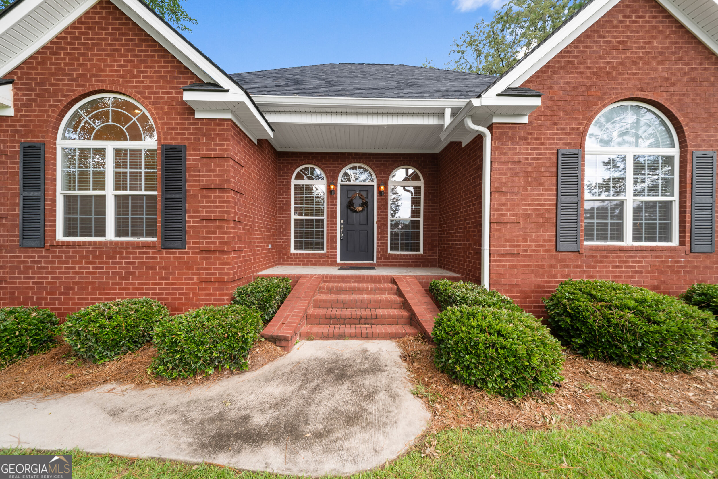 709 Tennessee Walk Property Photo 6