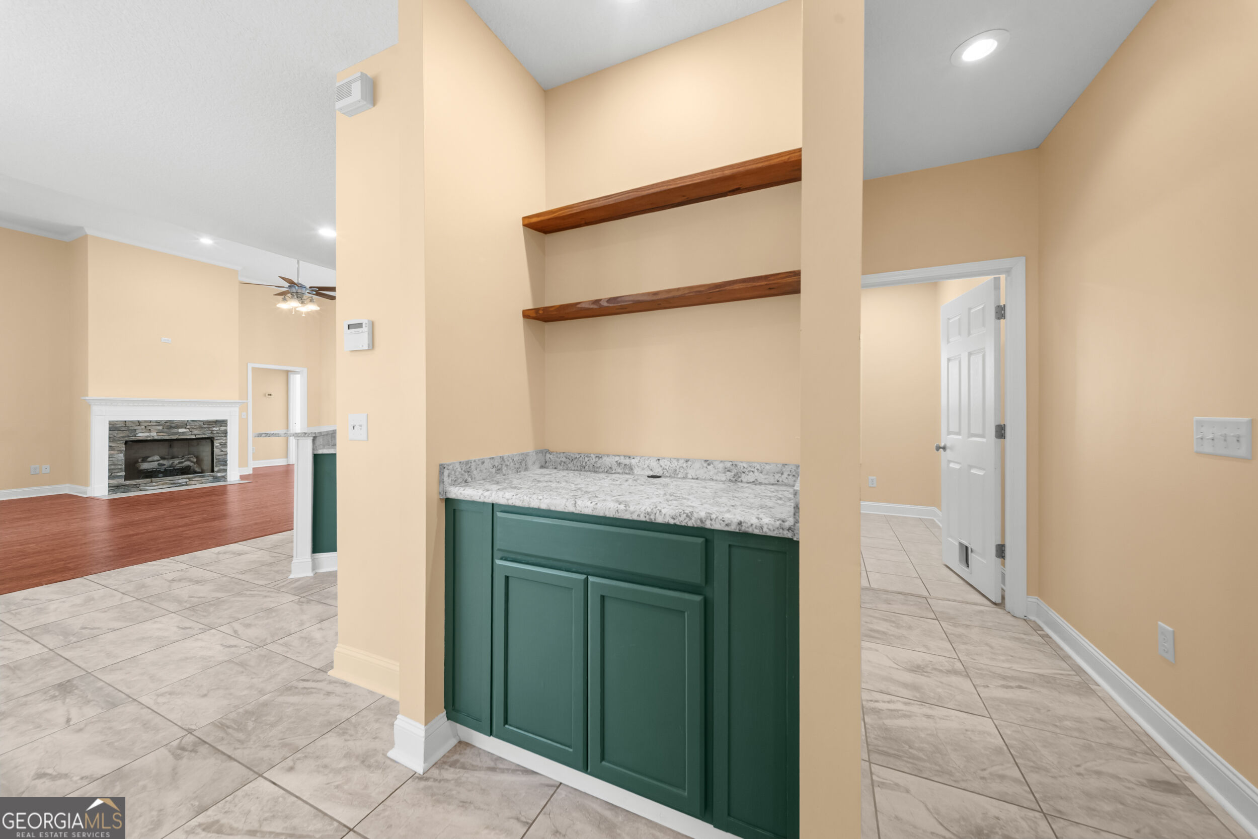 709 Tennessee Walk Property Photo 16
