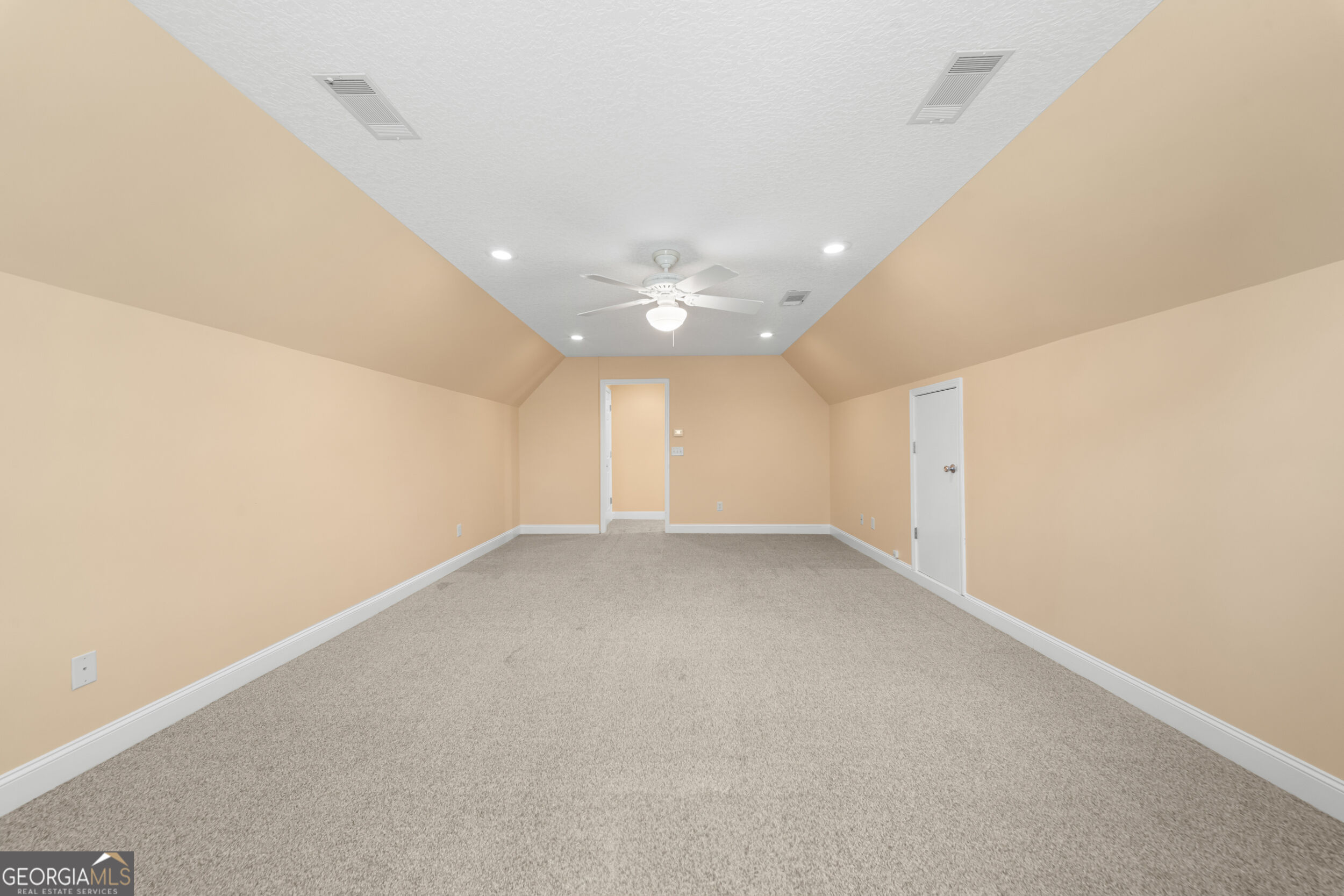 709 Tennessee Walk Property Photo 28