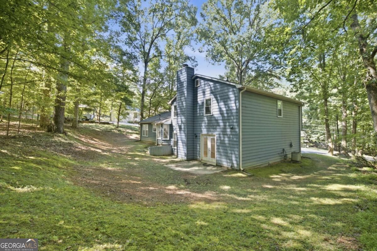 3863 Everett Court Property Photo 3