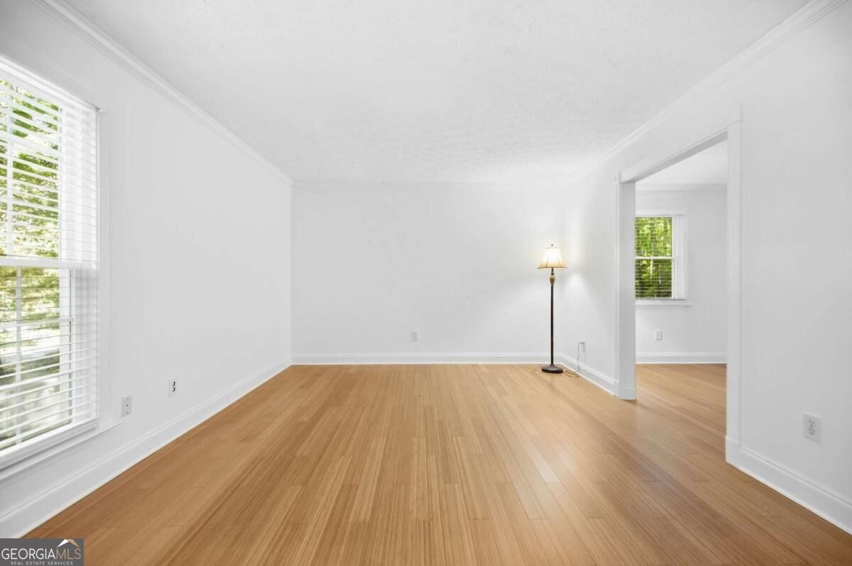 3863 Everett Court Property Photo 14