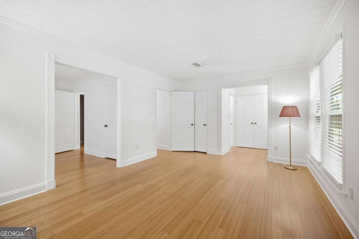3863 Everett Court Property Photo 15