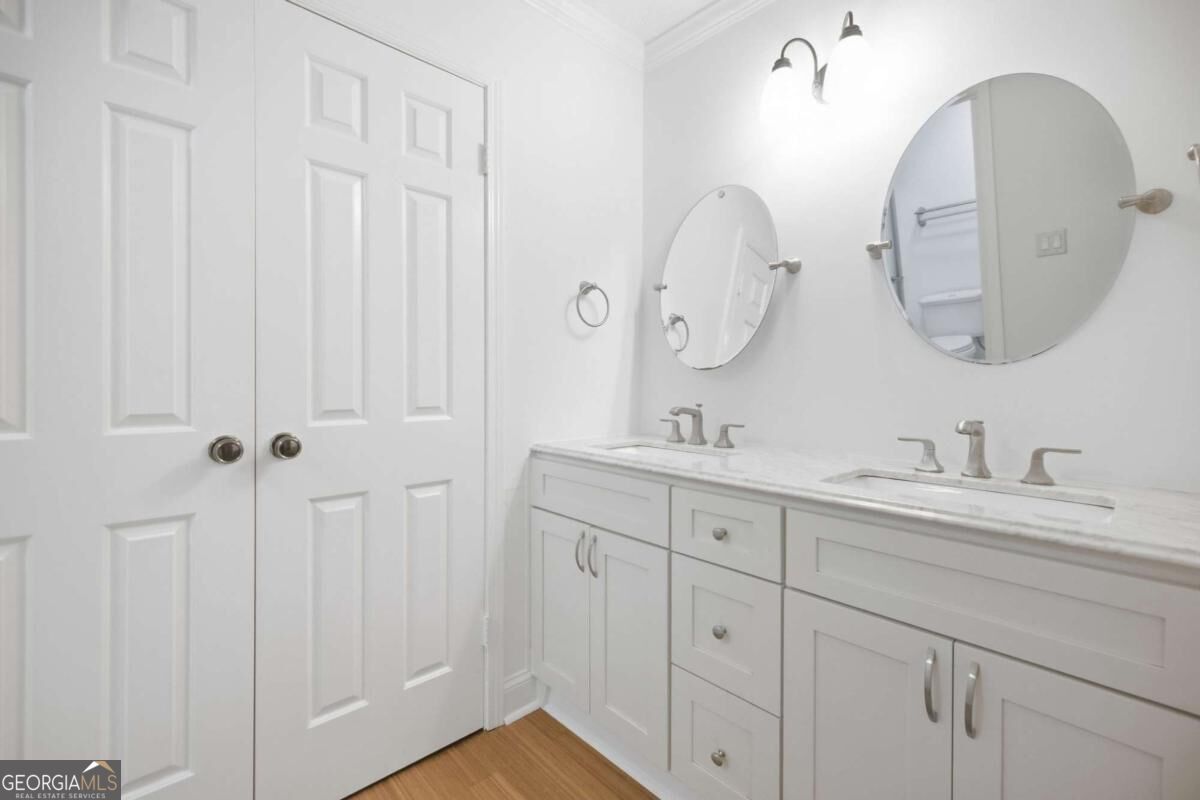 3863 Everett Court Property Photo 18