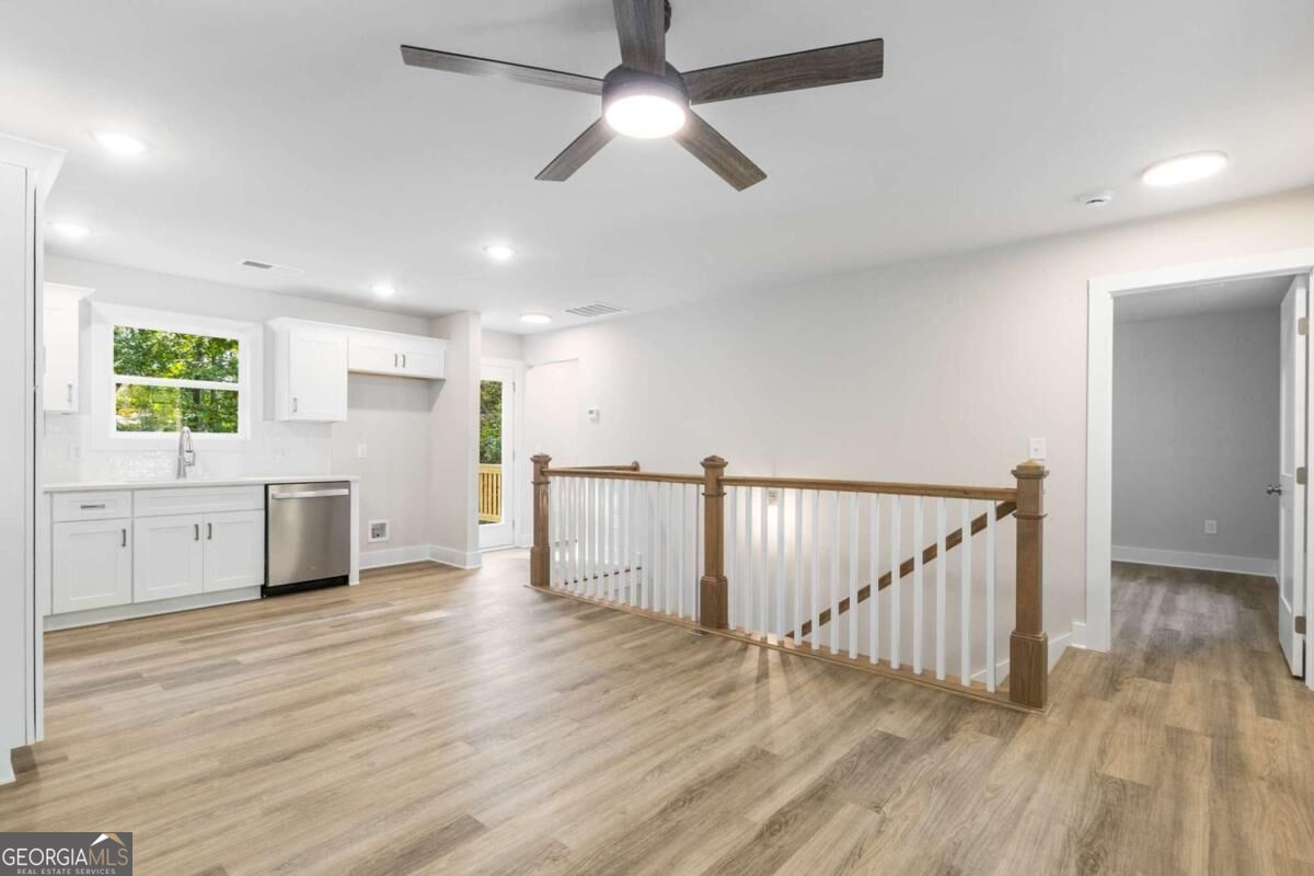 5740 Pebblebrook Trail Property Photo 6