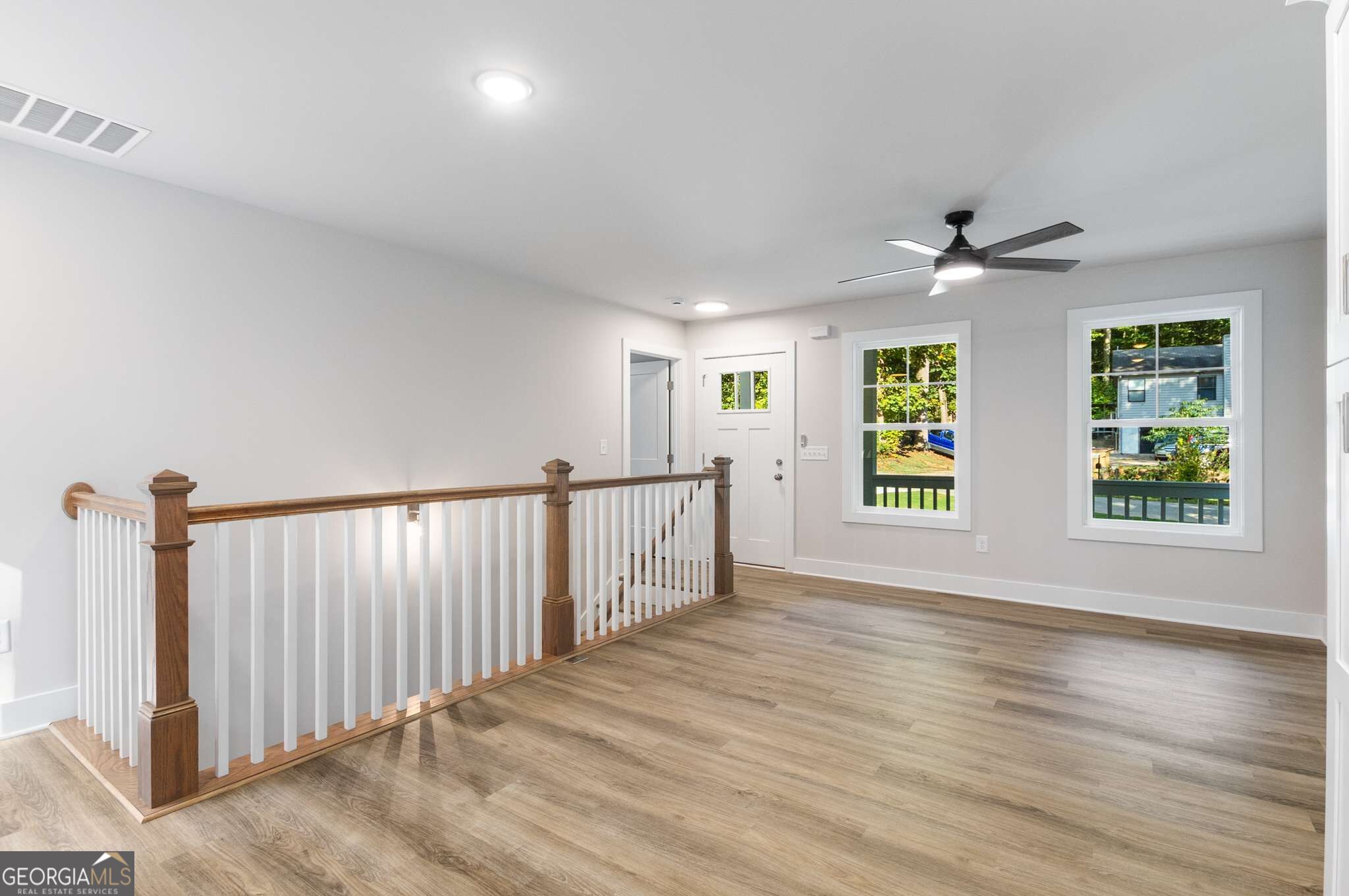 5740 Pebblebrook Trail Property Photo 8