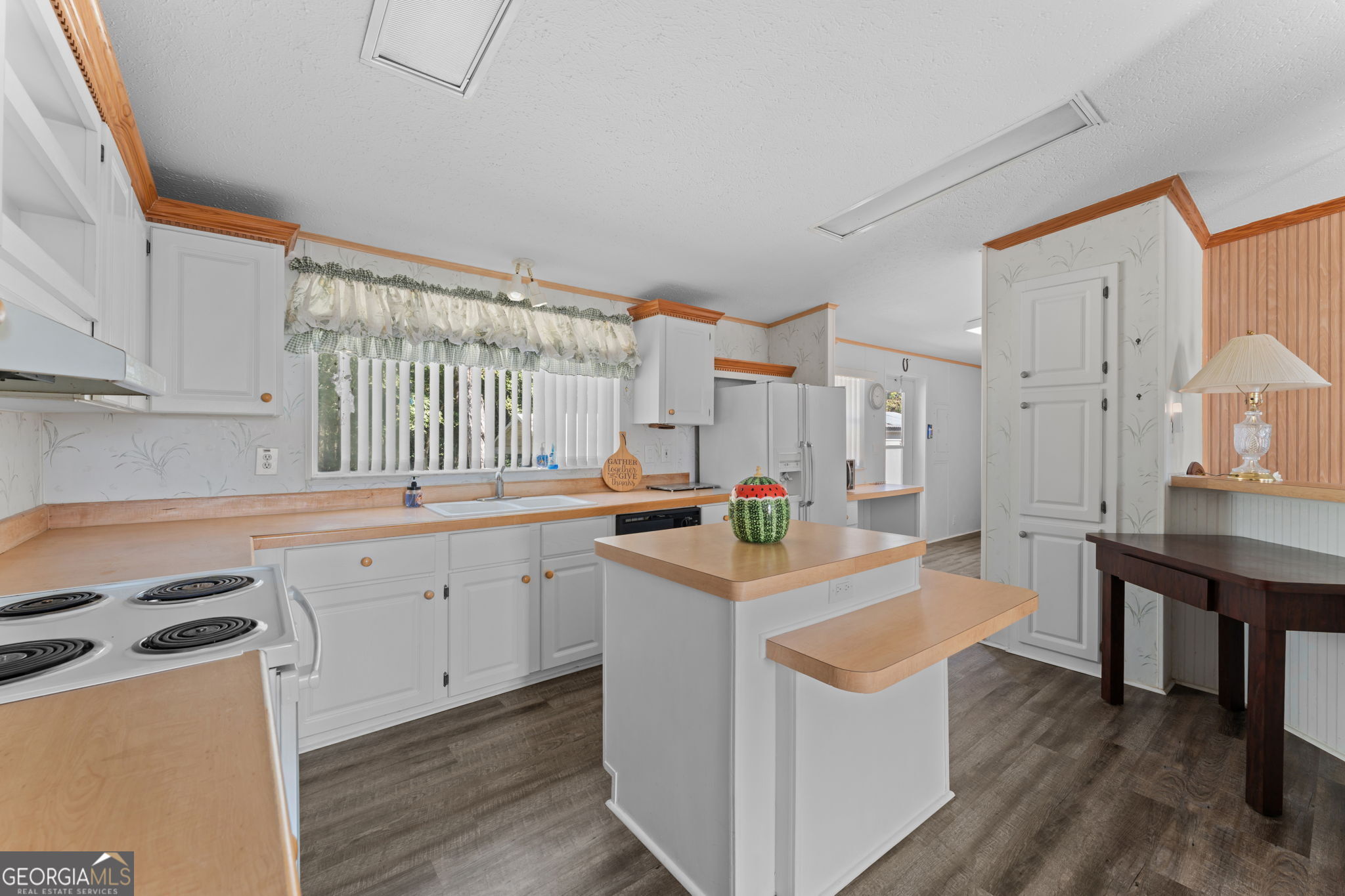 780 Old National Highway Property Photo 16