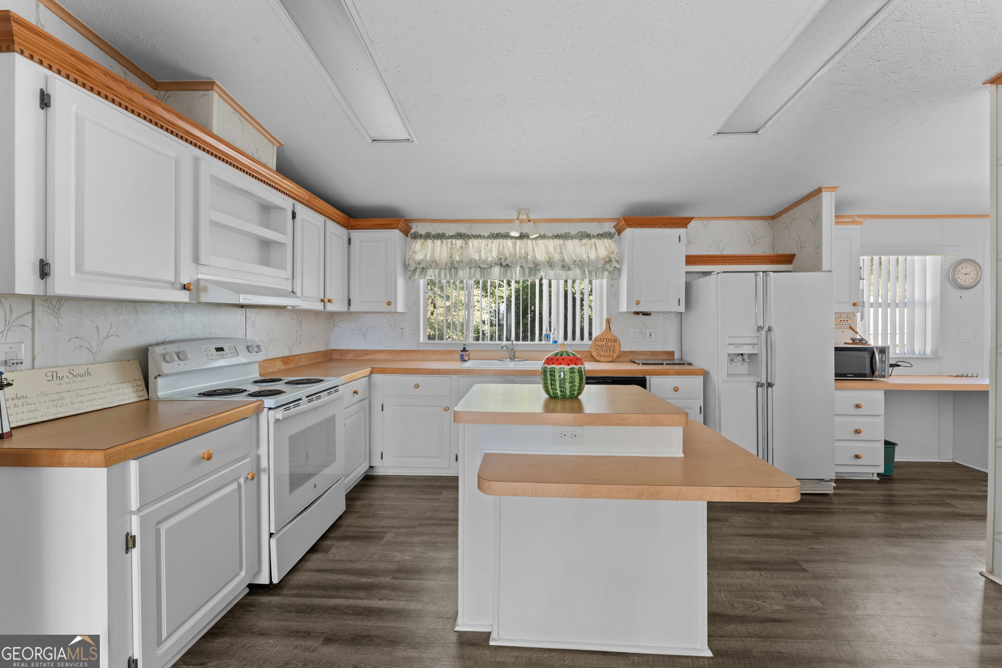 780 Old National Highway Property Photo 17