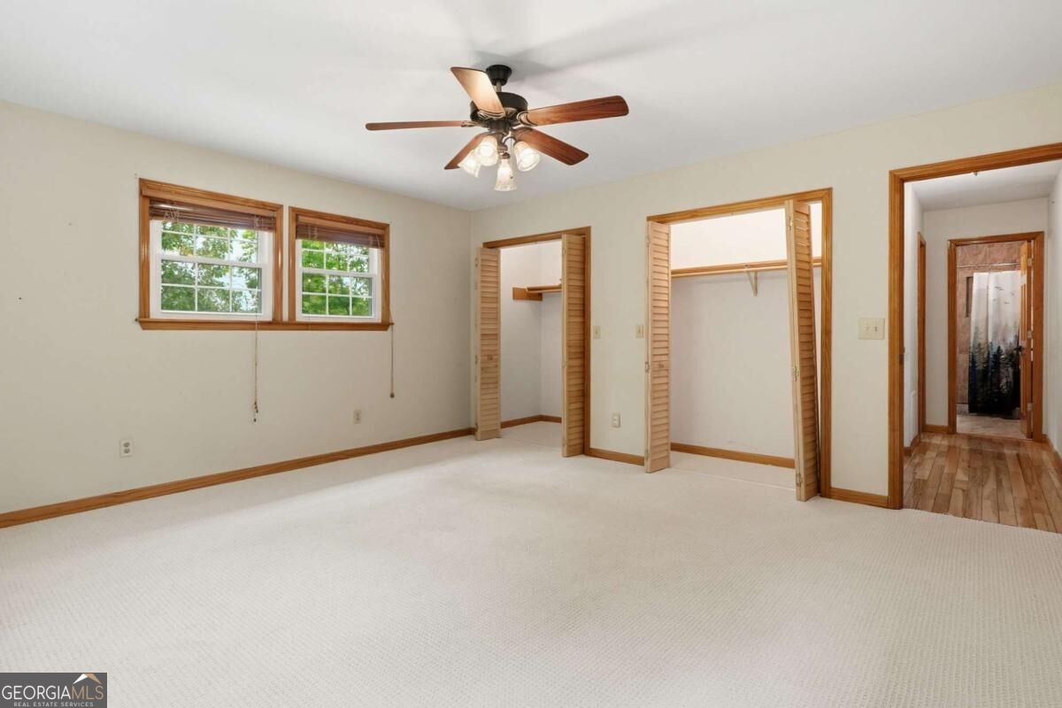 946 Laurel Circle Property Photo 17