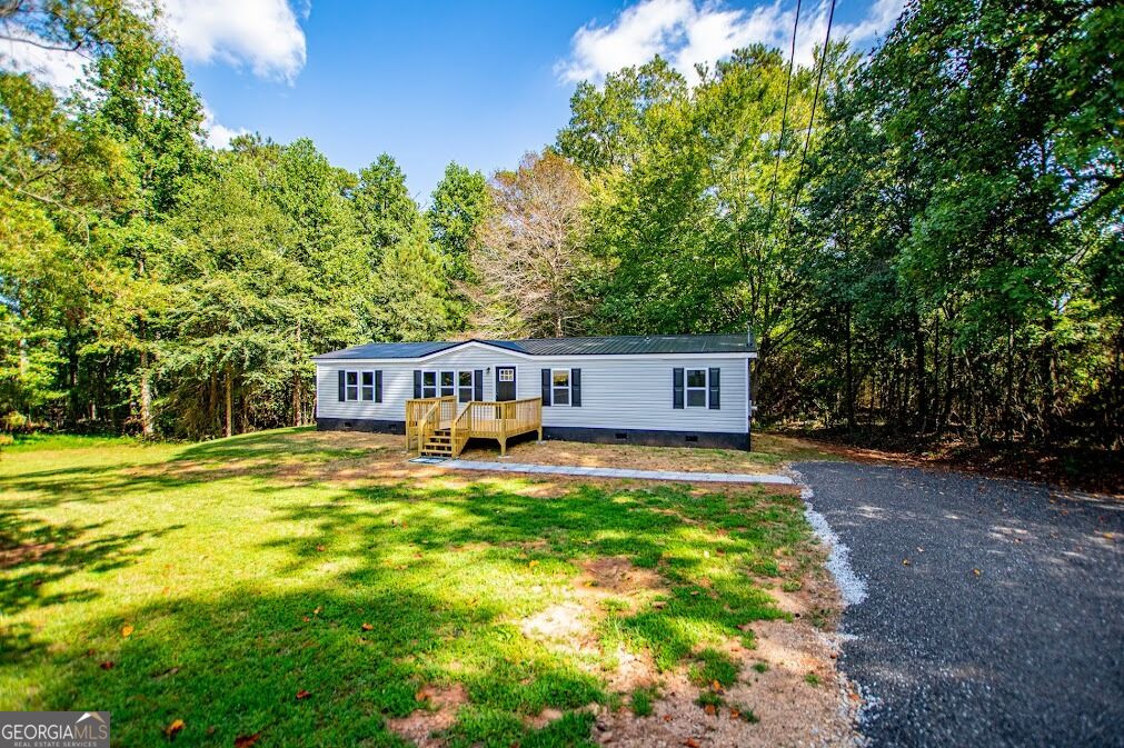 61 Crest Road Property Photo 1