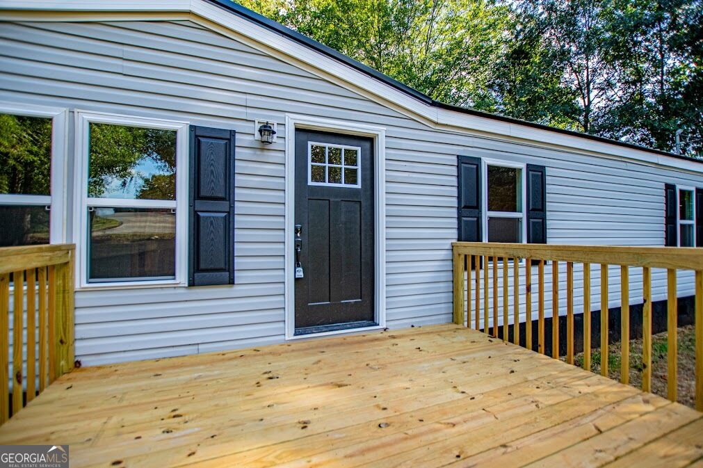 61 Crest Road Property Photo 4