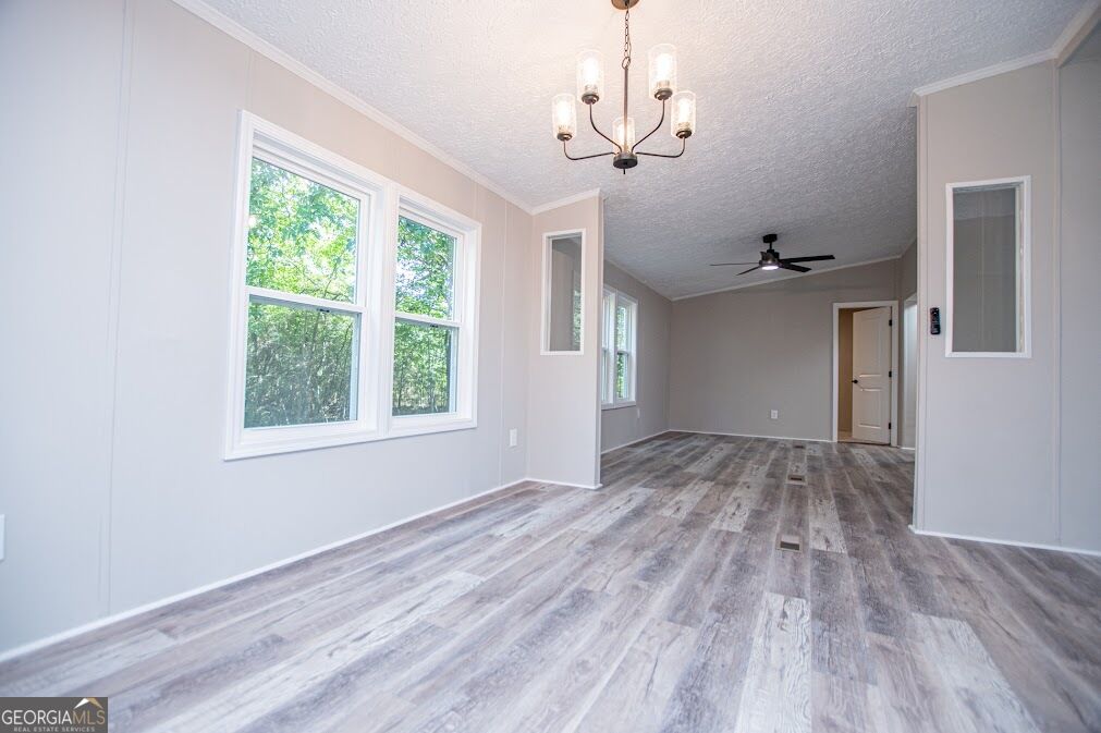 61 Crest Road Property Photo 8