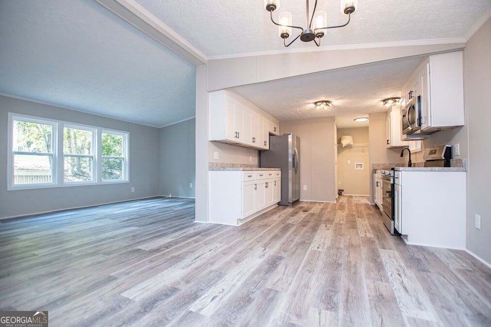 61 Crest Road Property Photo 13