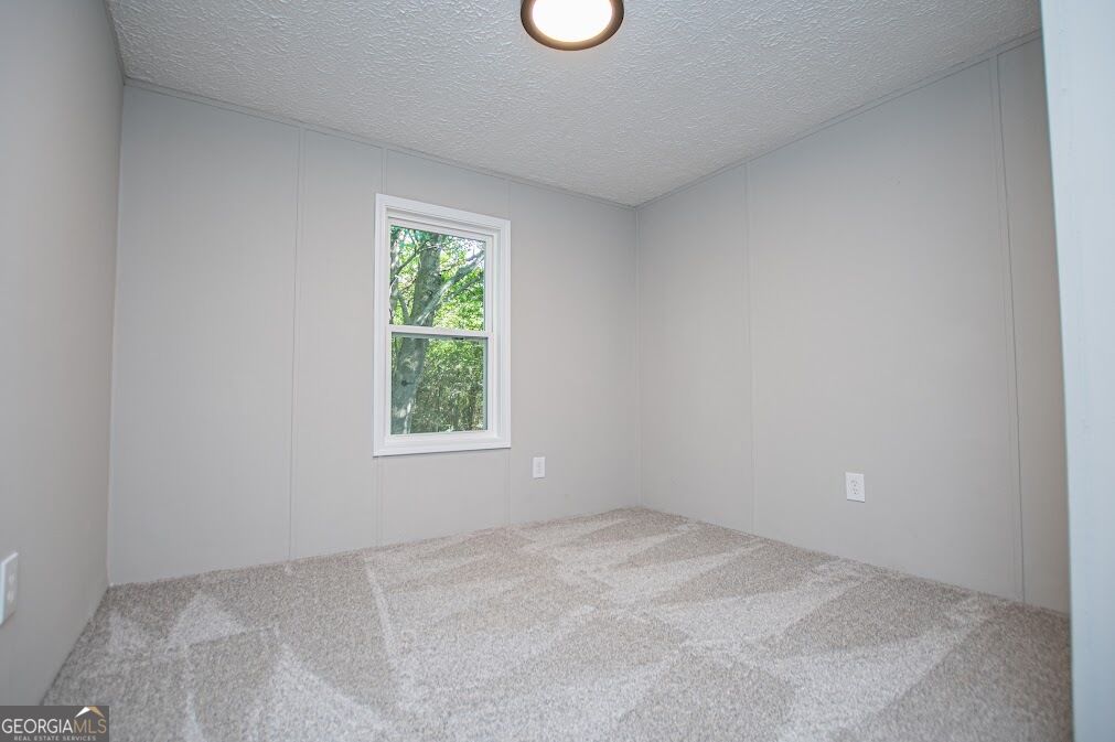 61 Crest Road Property Photo 32