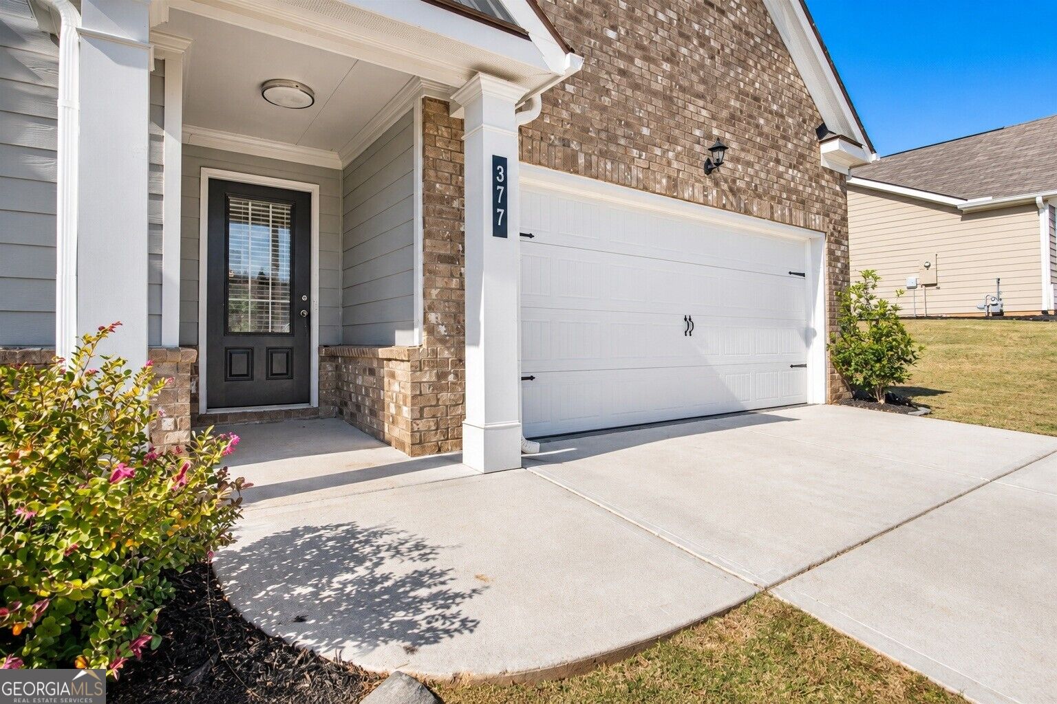 377 Hellen Valley Drive Property Photo 4