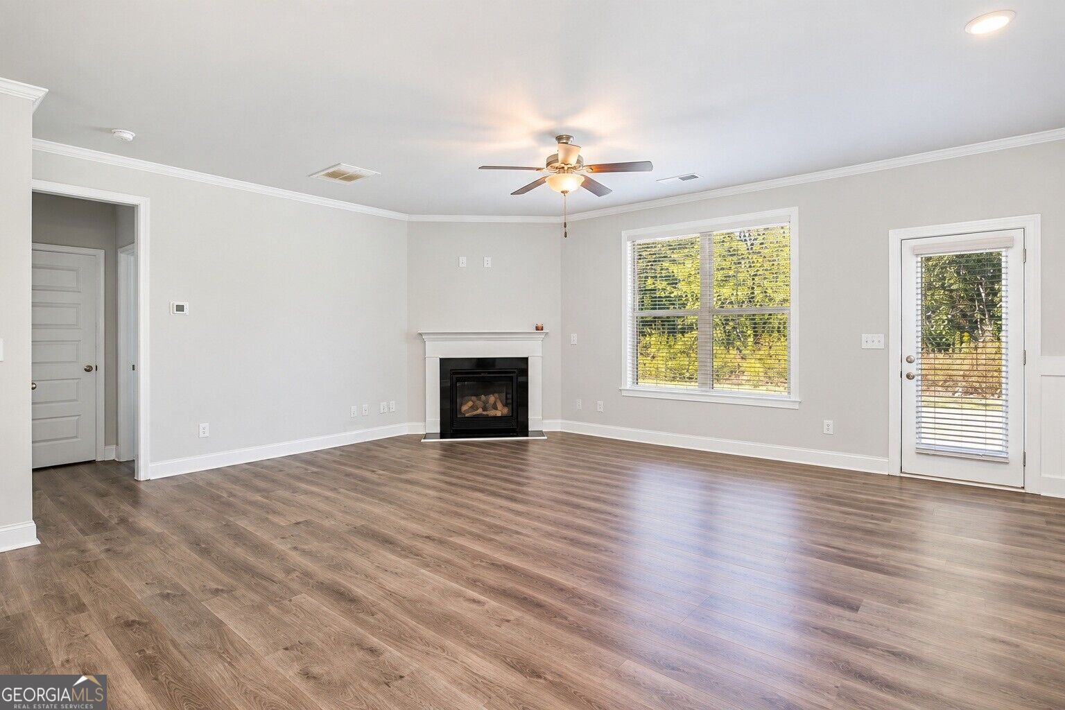 377 Hellen Valley Drive Property Photo 8