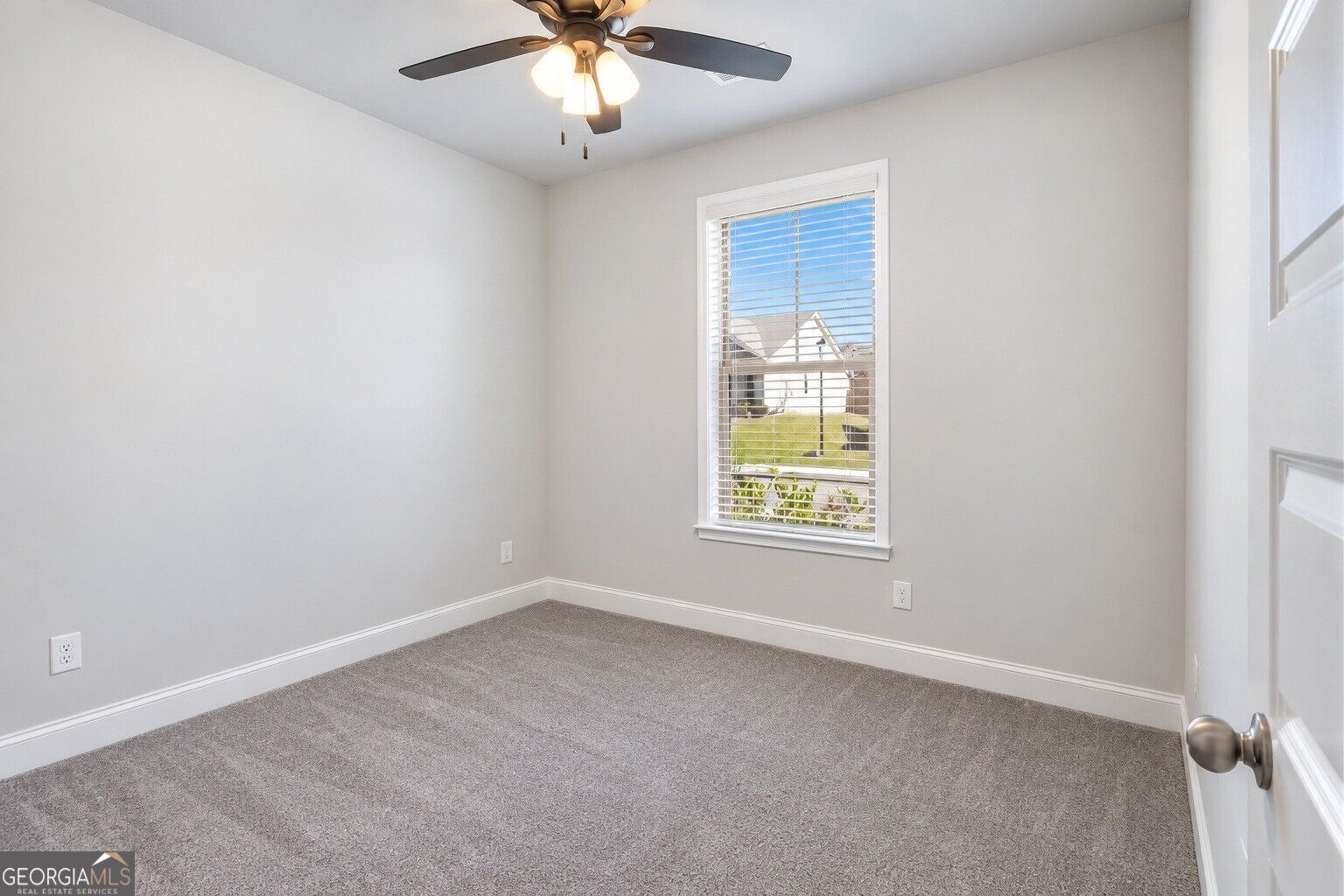 377 Hellen Valley Drive Property Photo 13