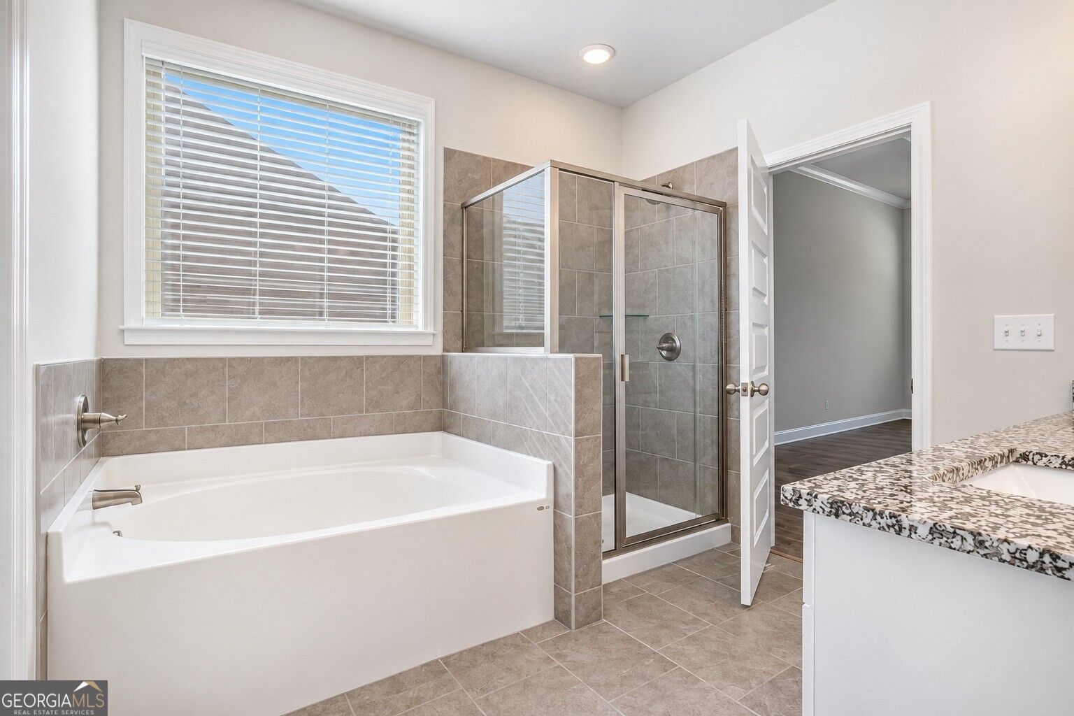 377 Hellen Valley Drive Property Photo 17
