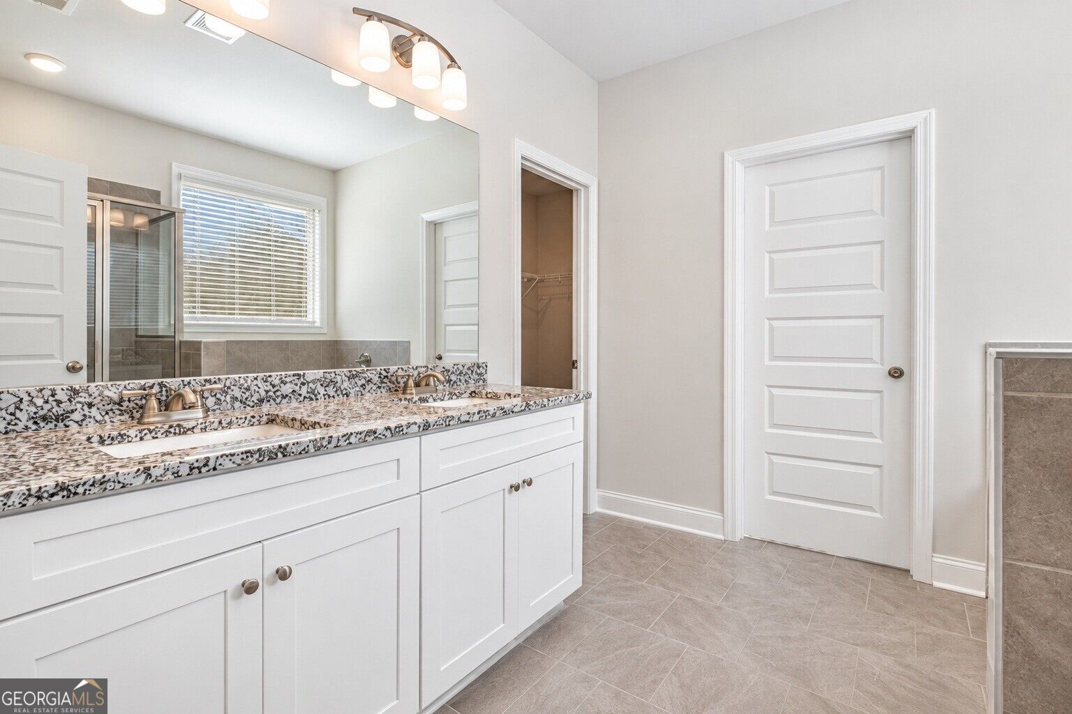 377 Hellen Valley Drive Property Photo 18
