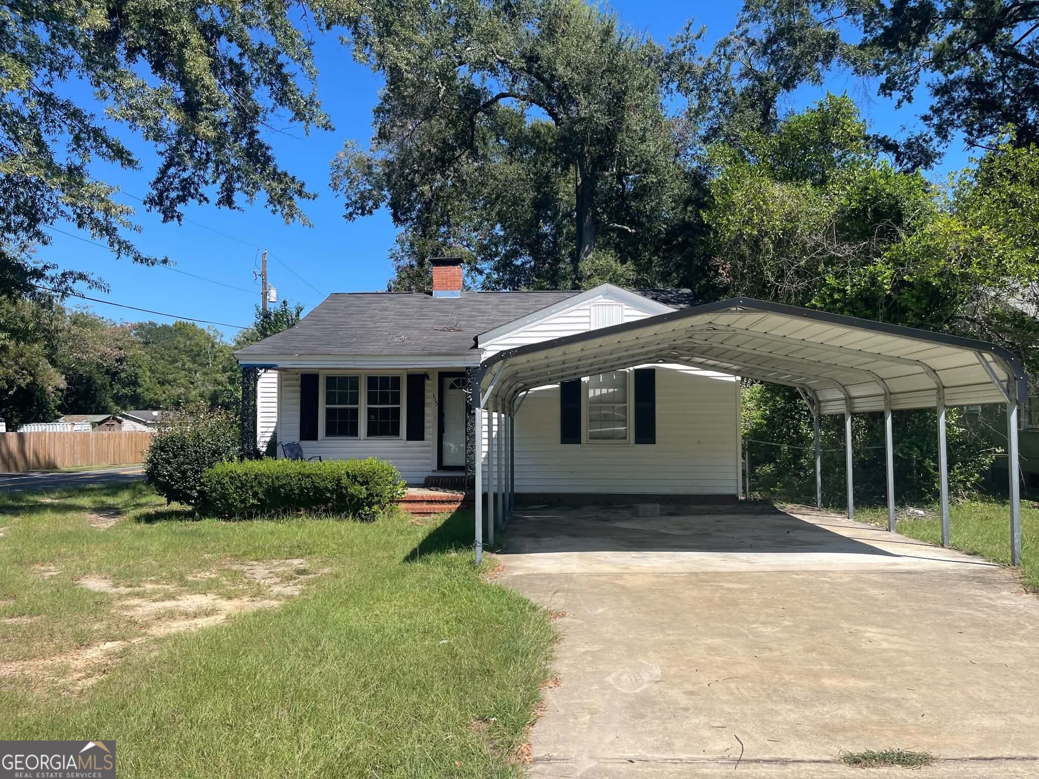 115 West Drive Property Photo 1