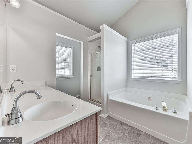 9835 Lakefall Court Property Photo 20