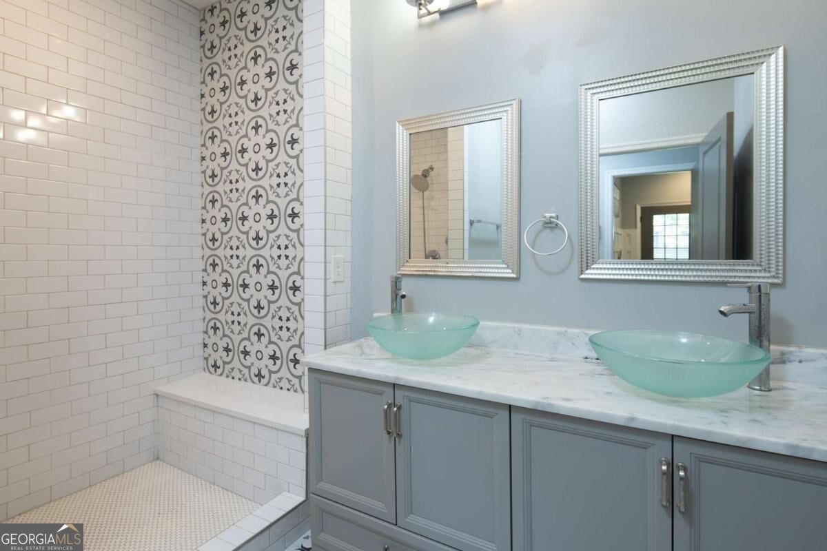 2188 Loring Court Property Photo 17