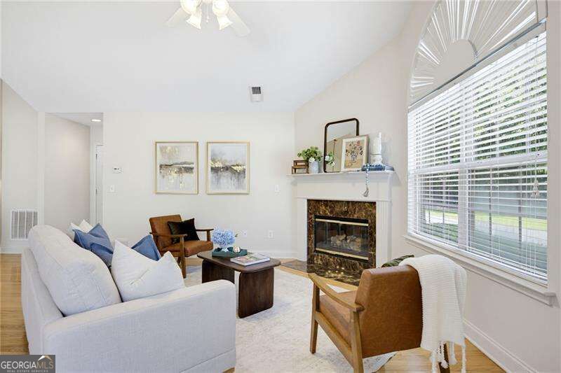 5276 Stone Village Circle # 8 Property Photo 9