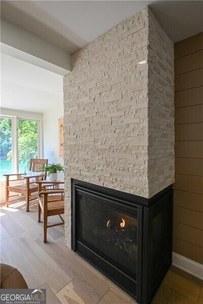 688 Harbor Cove Property Photo 12