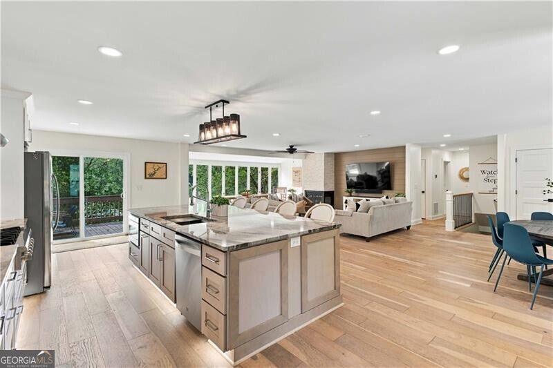 688 Harbor Cove Property Photo 19