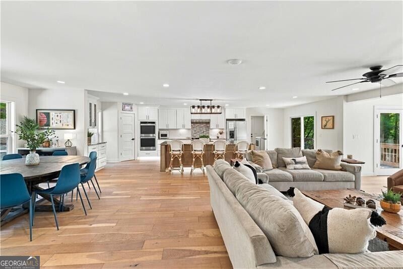 688 Harbor Cove Property Photo 21