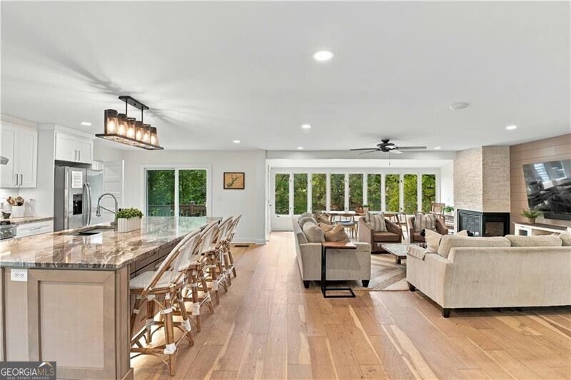 688 Harbor Cove Property Photo 28