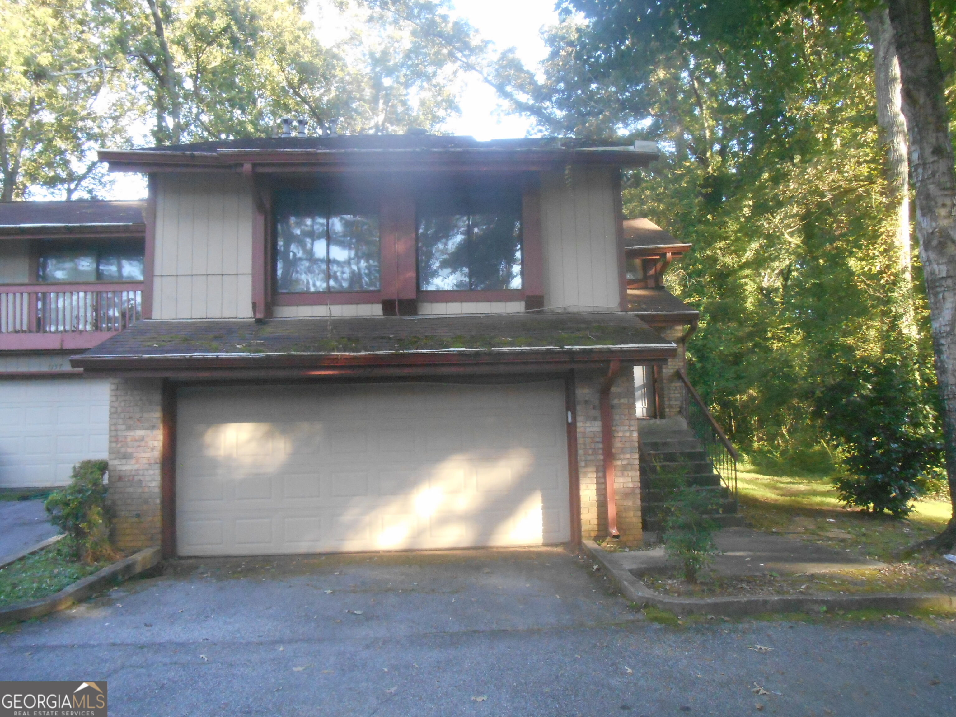 1159 Village Way Property Photo 1