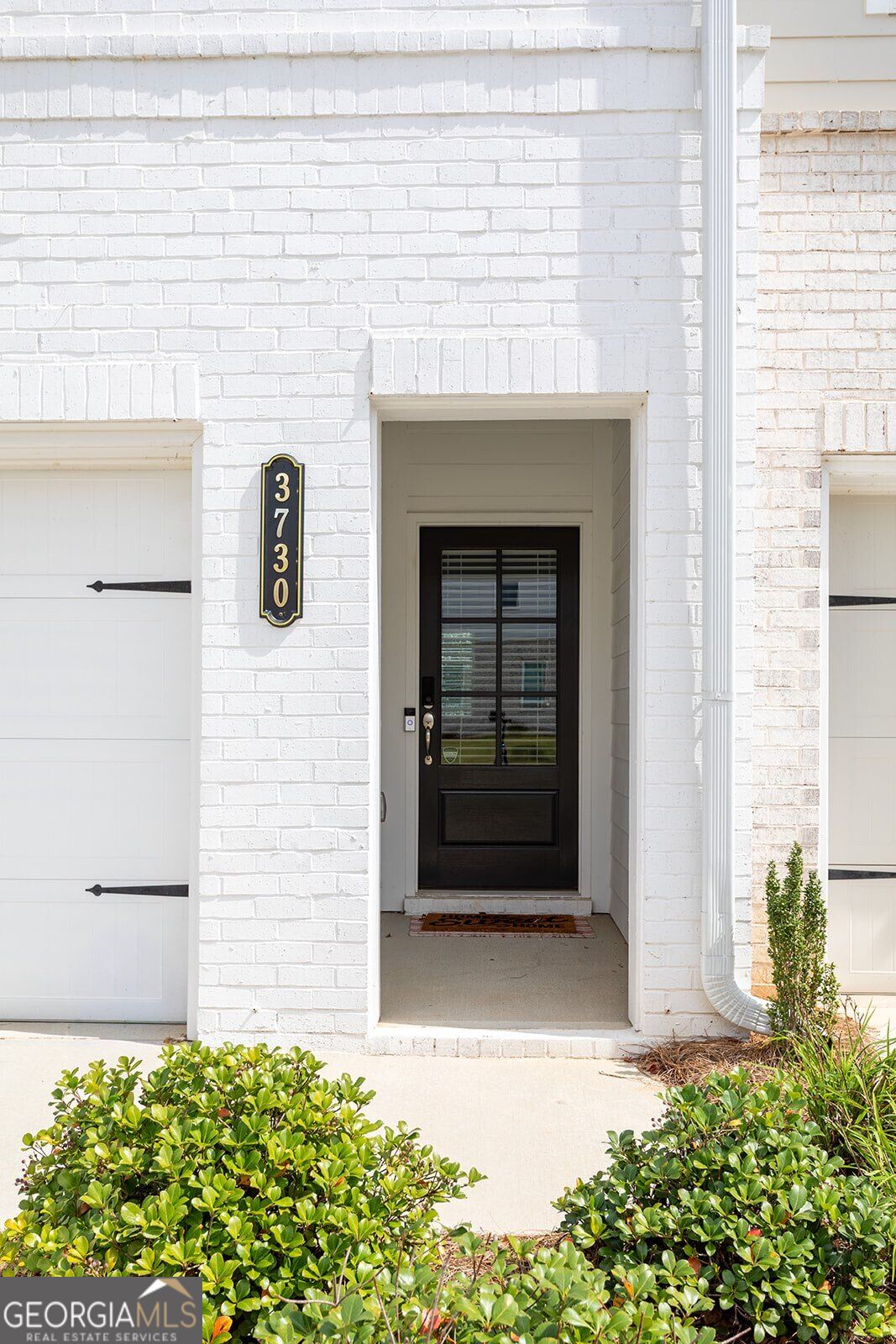 3730 Silvery Way Property Photo 3