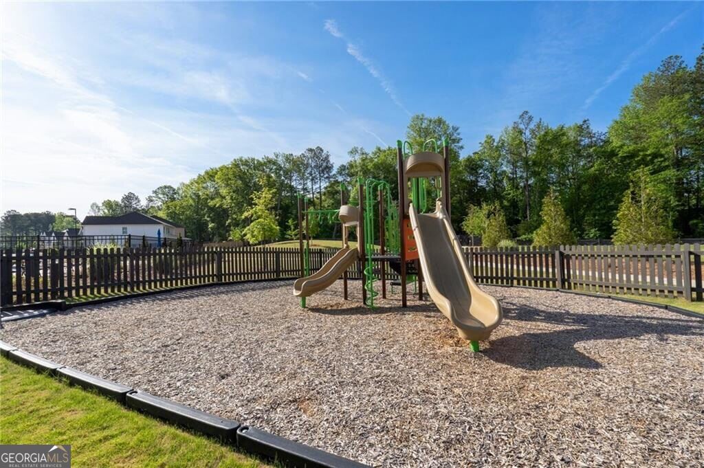 3730 Silvery Way Property Photo 23